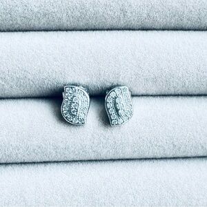 Beautiful 925 Earring Studs